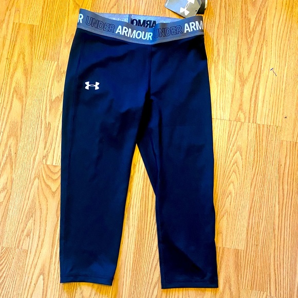 Youth Large BNWT Under Amour black leggings - Picture 1 of 3